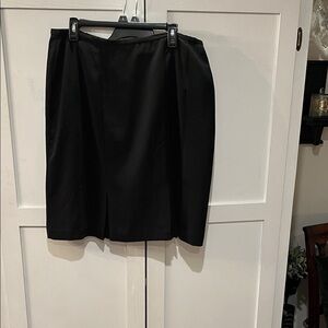 Norton McNaughton Black Pencil Skirt